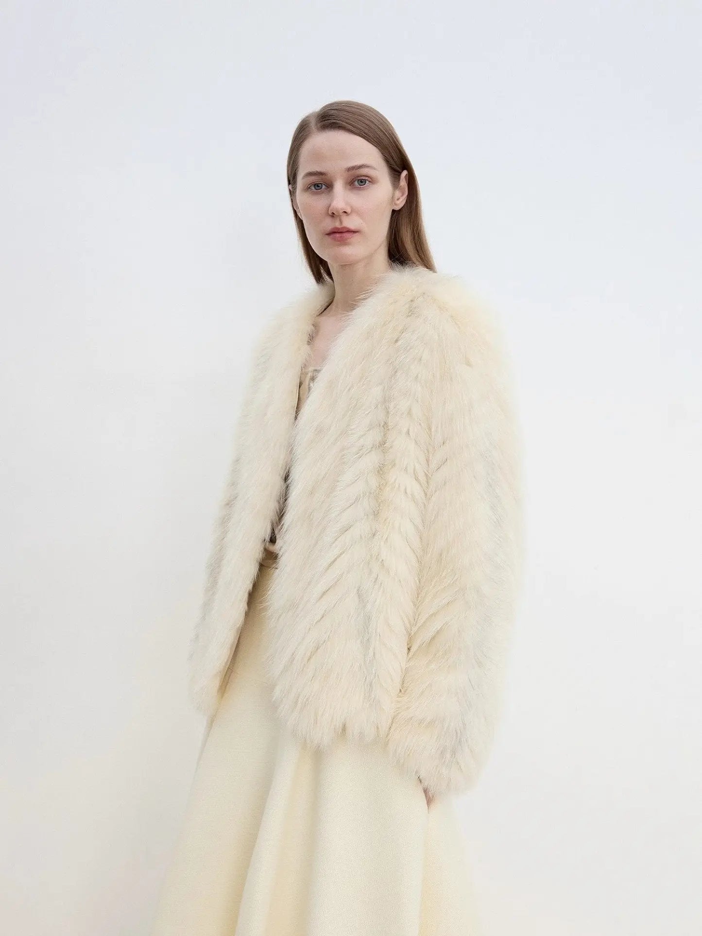 "Champagne on a Snowy Night" imported fox fur two-tone V-neck oblique stripe slim jacket