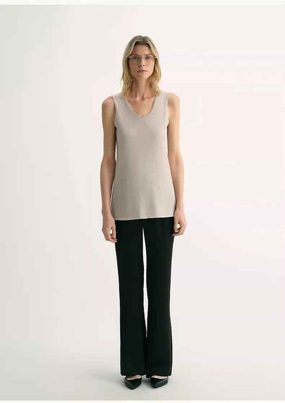 20NM ultra-fine high-quality silk, smooth and elegant U-neck straight knitted vest T-3