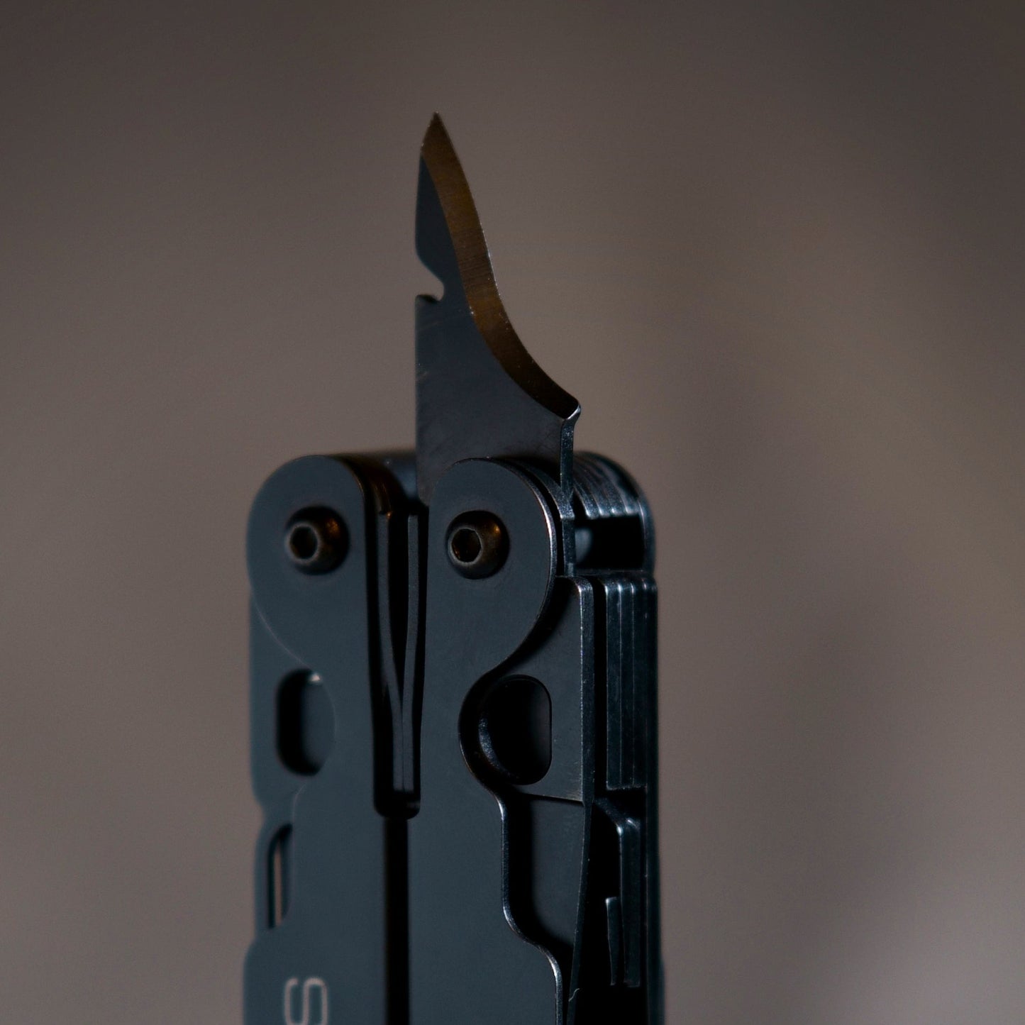 Awl-3