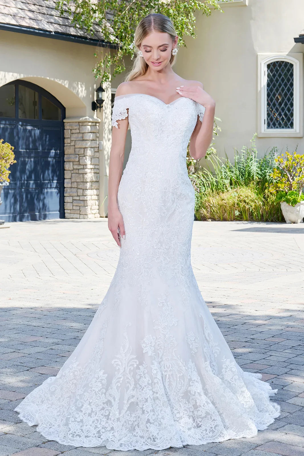 Mermaid Wedding Dress With Off-The-Shoulder Design And Embroidered Mesh-0