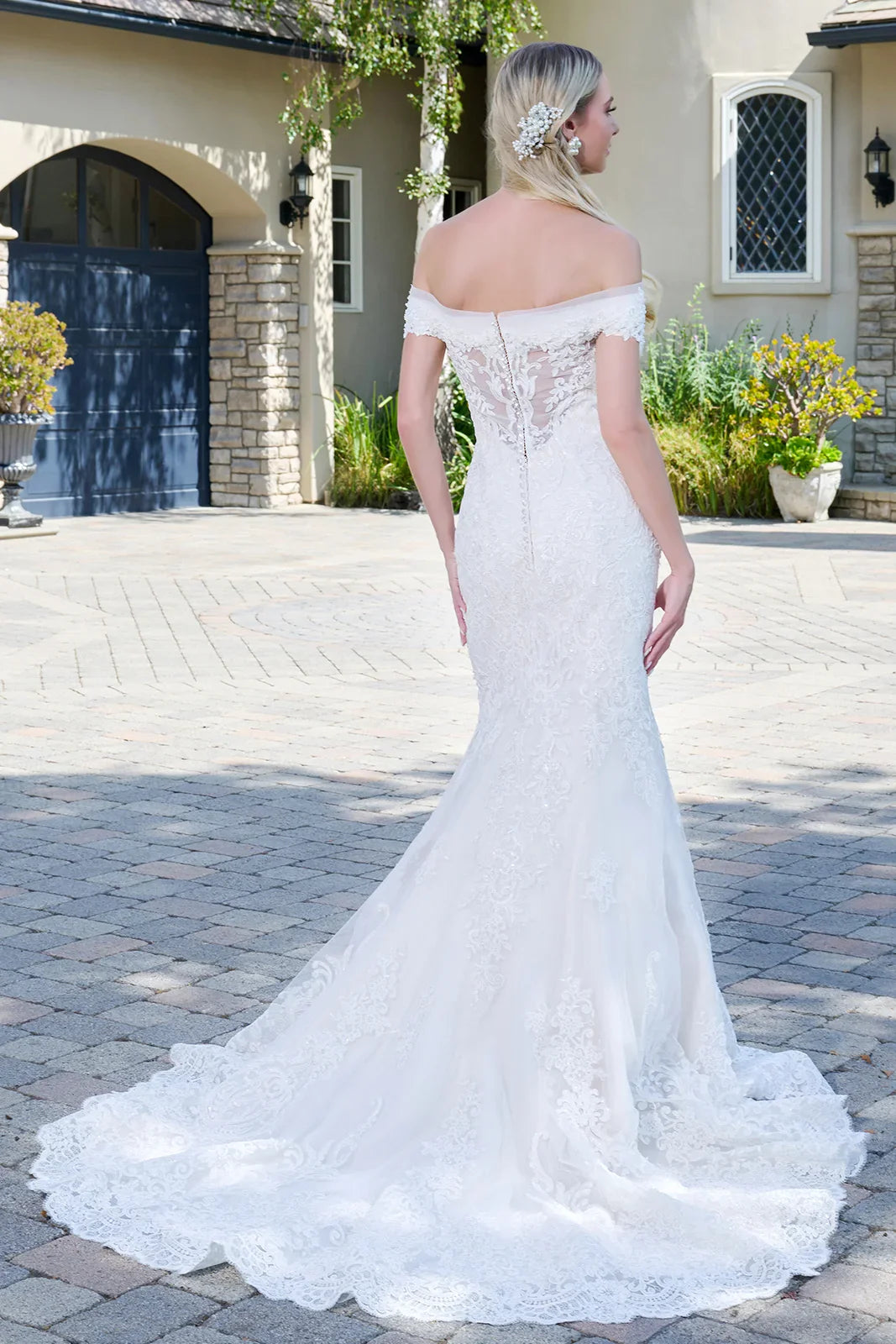 Mermaid Wedding Dress With Off-The-Shoulder Design And Embroidered Mesh-1