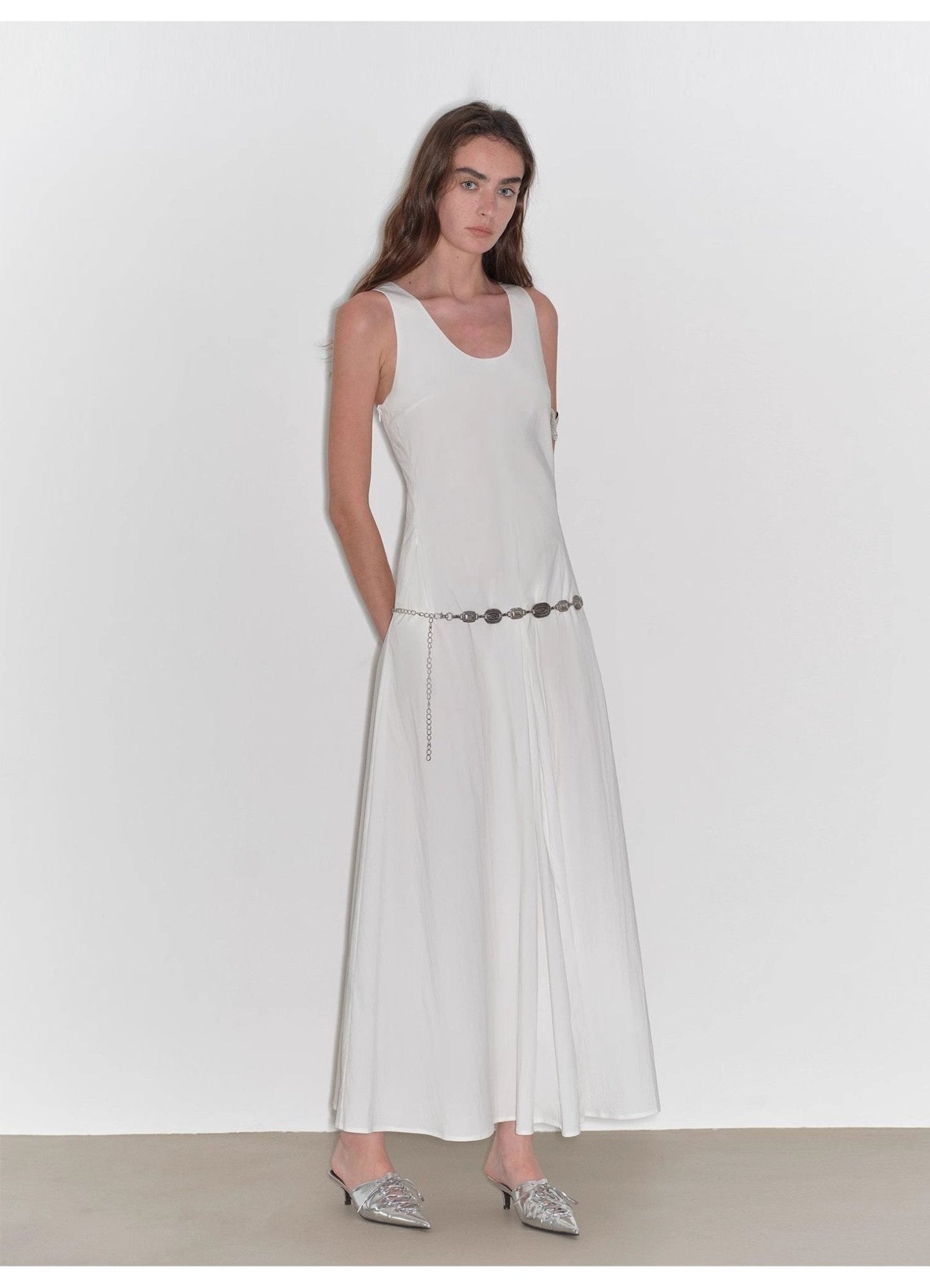 "Lake Bled" Simple and slim texture U-neck A-line slim fit vest dress