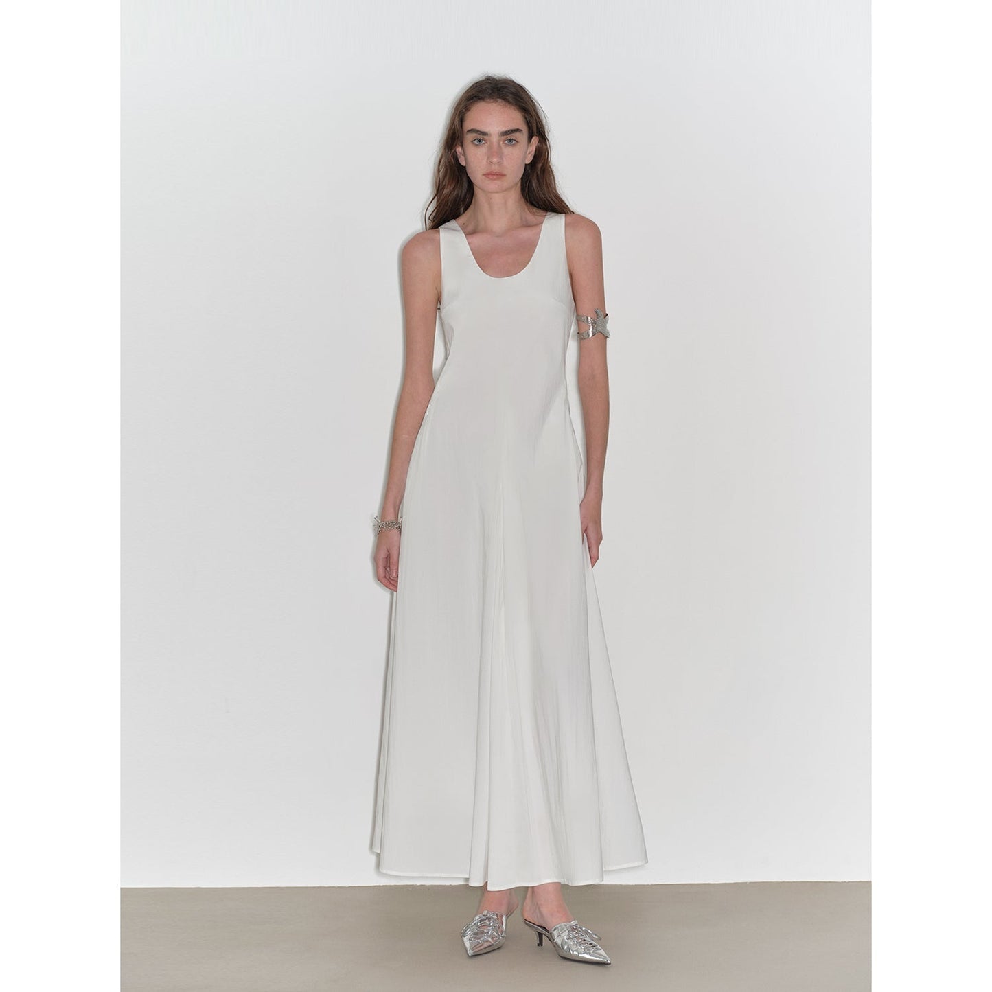 "Lake Bled" Simple and slim texture U-neck A-line slim fit vest dress