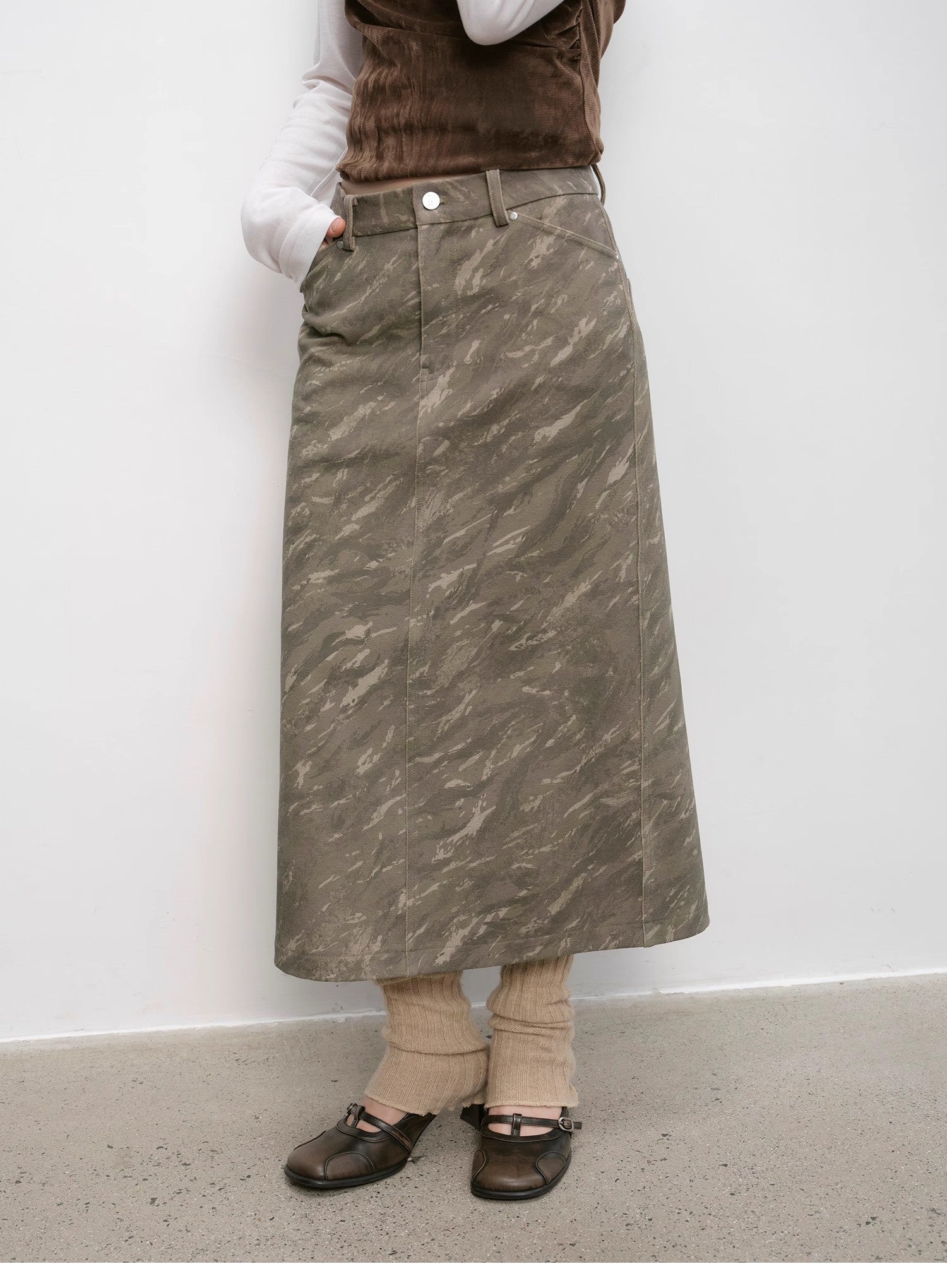 "Thousand Layers of Echoes" Chenille Original Print Camouflage Retro Distressed Straight Mid-Waist Skirt-0