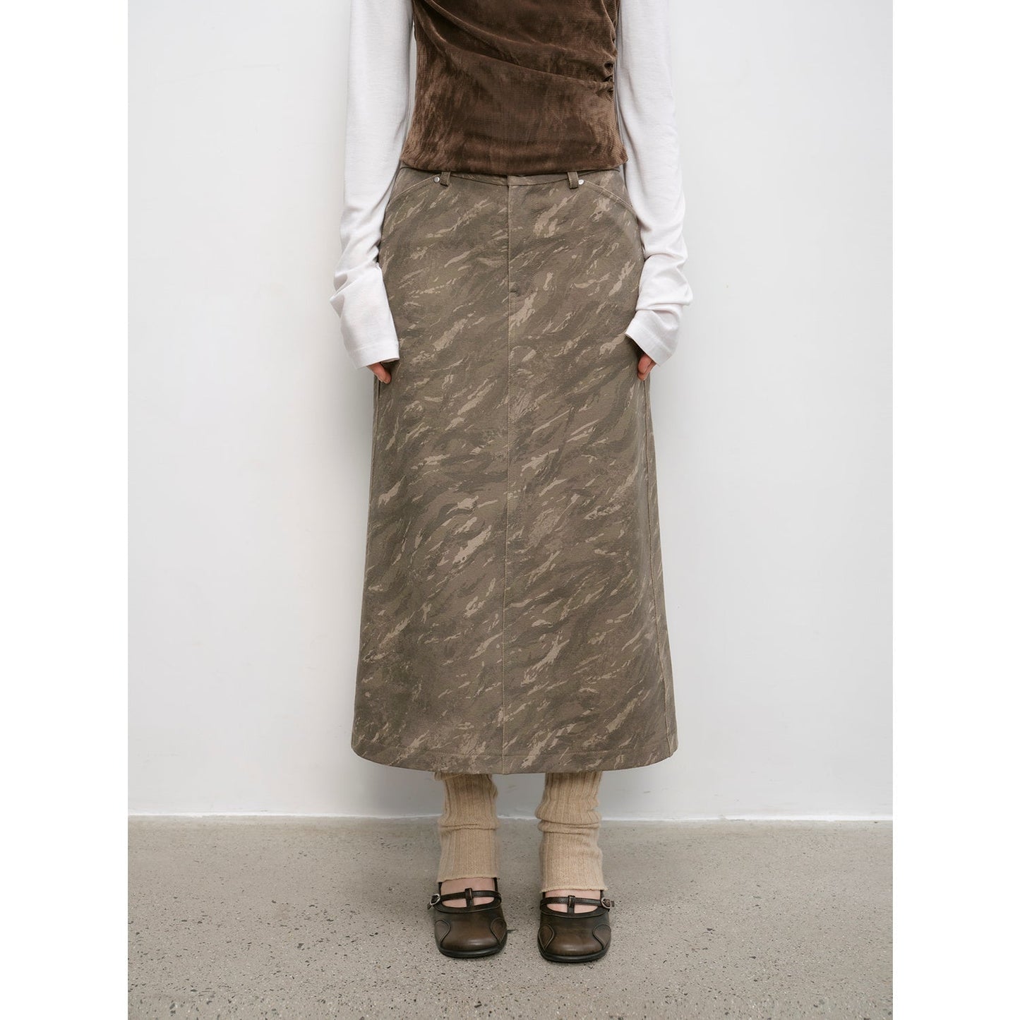 "Thousand Layers of Echoes" Chenille Original Print Camouflage Retro Distressed Straight Mid-Waist Skirt-2